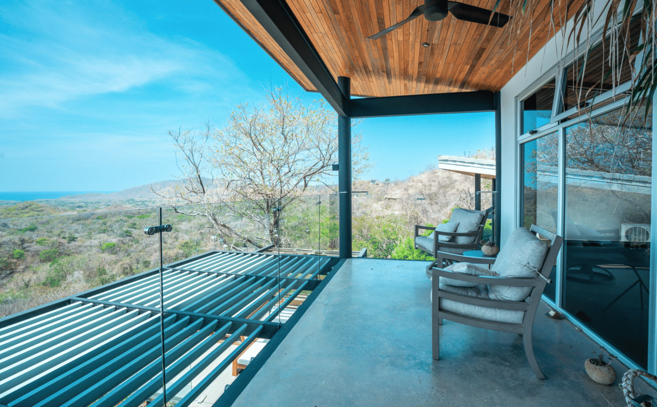 Casa Alta - Las Ventanas - Modern Tropical Oasis