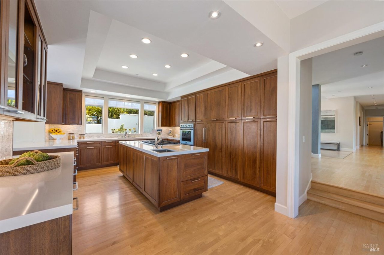 205 Taylor Rd