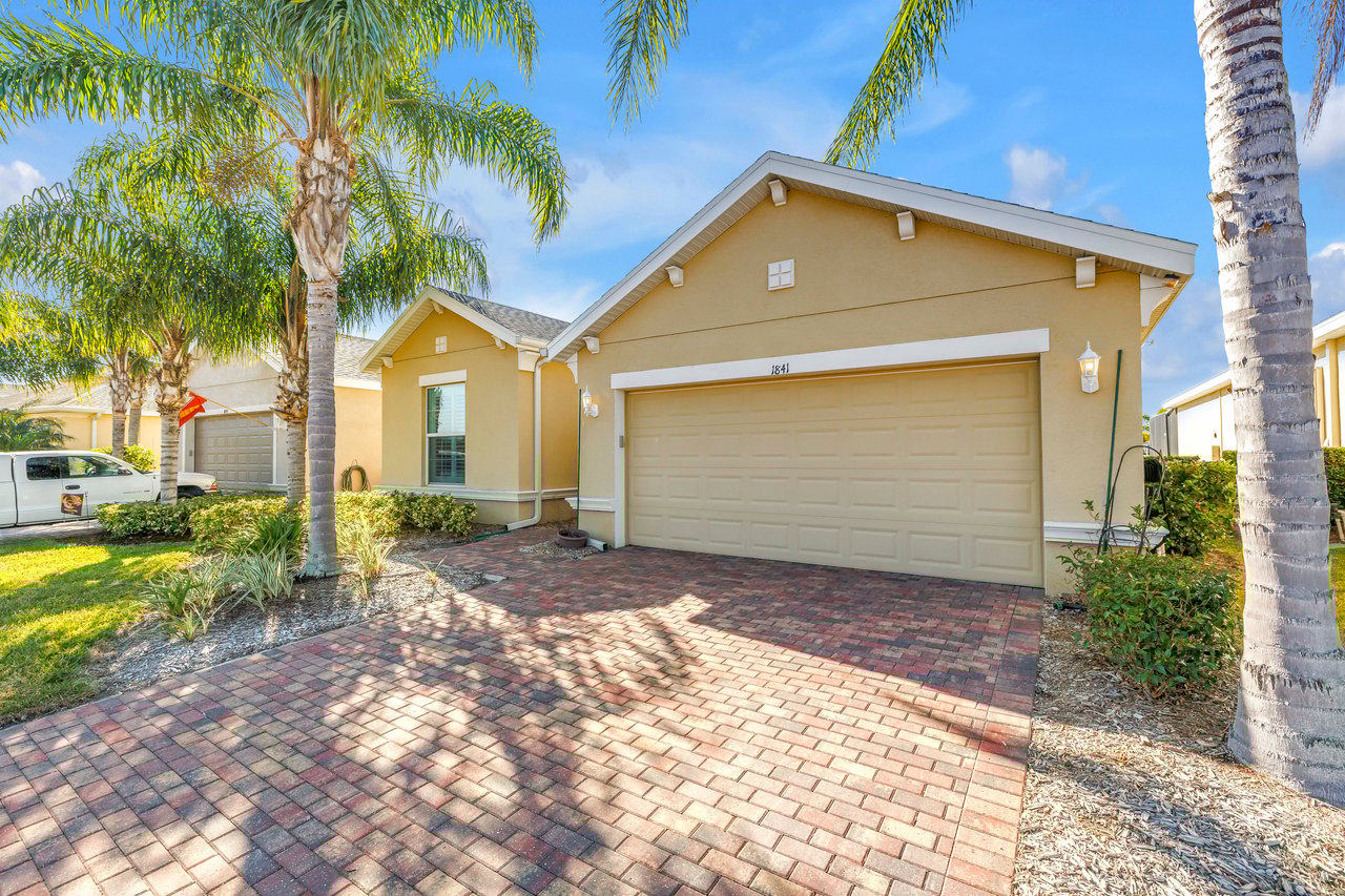 1841 Pacific Dunes Dr. Sun City Center, FL 33573