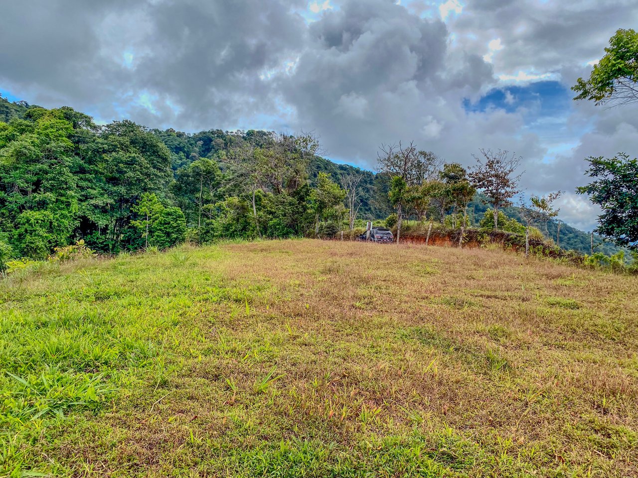 59.35 ACRES- Ocean And Mountain View Land, 6 Building Areas, Legal Water, Public Road, 20min From Beaches!!!