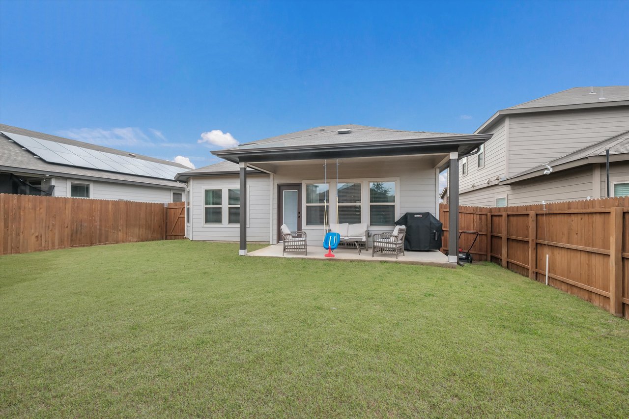 10227 Amaryllis Way