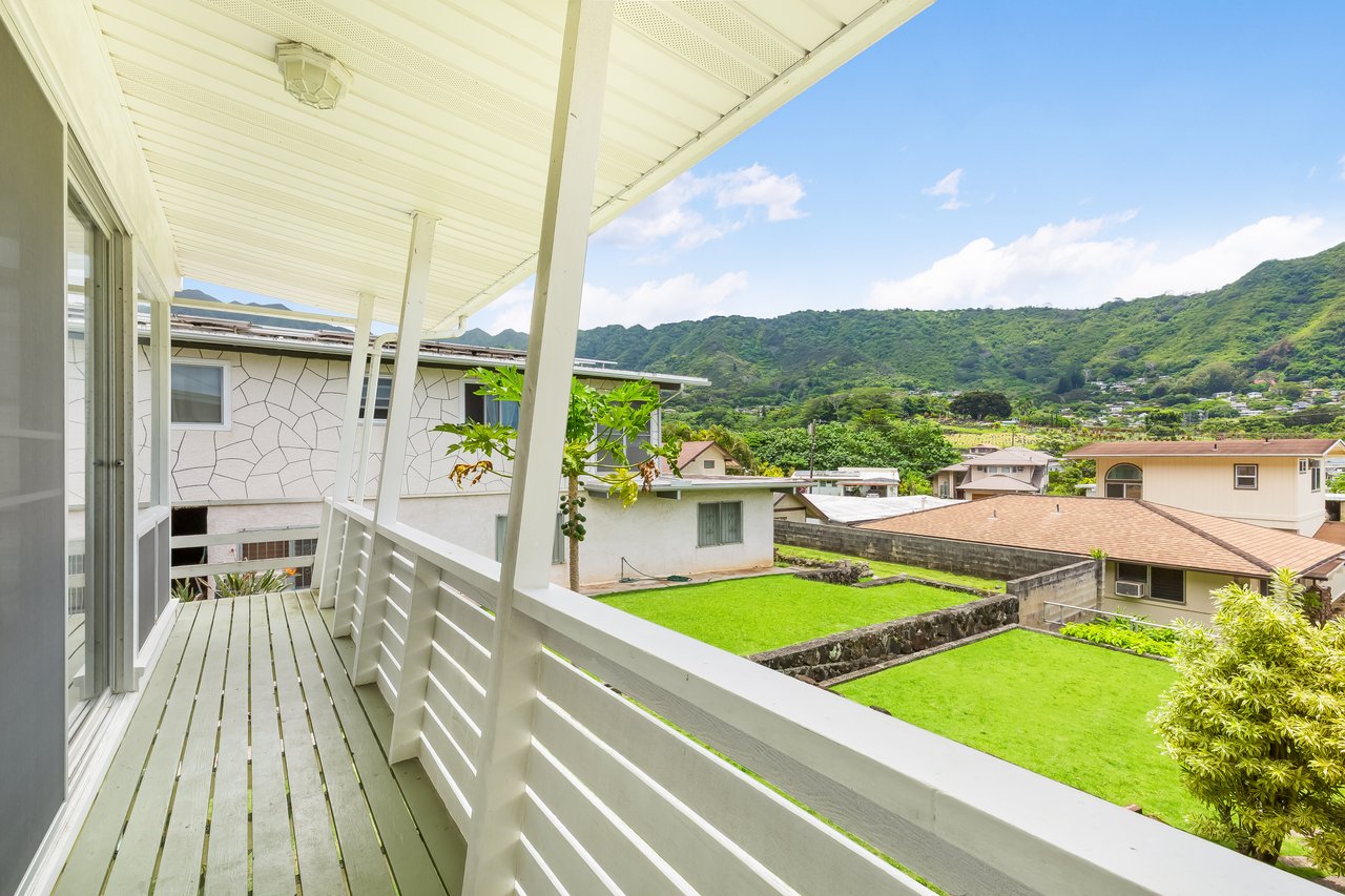 3313 Manoa Road