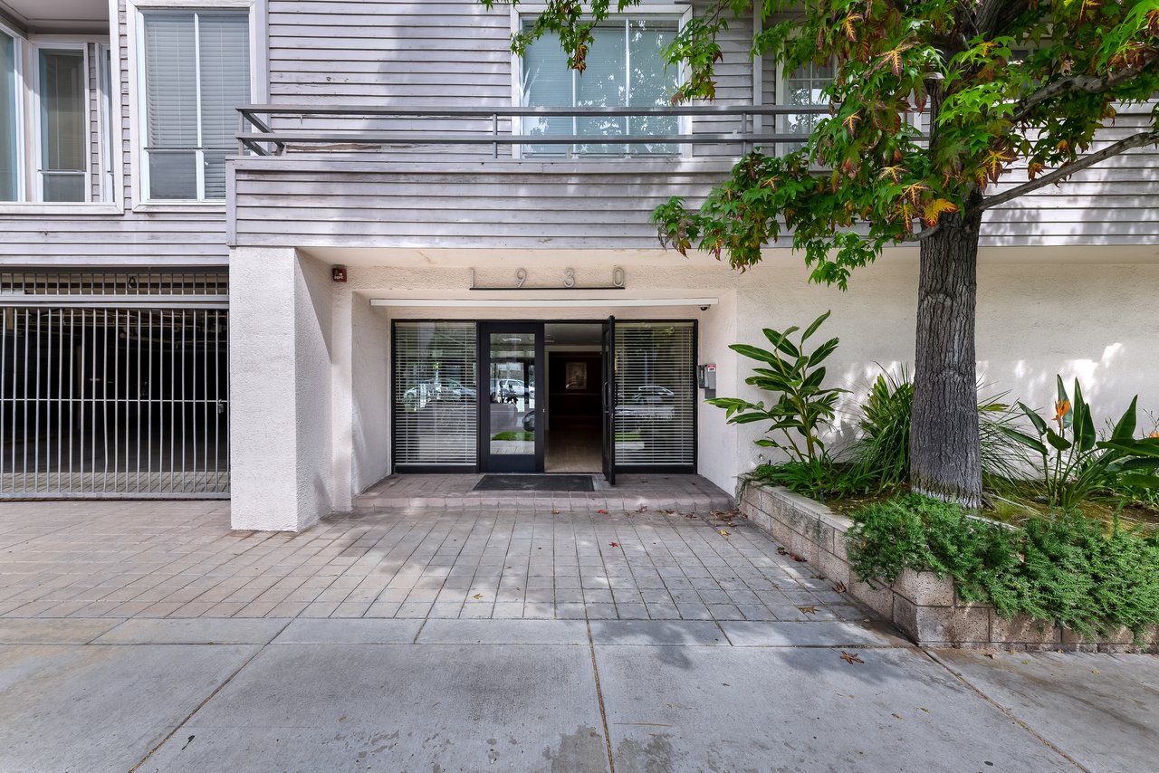 1930 S Beverly Glen Blvd #306