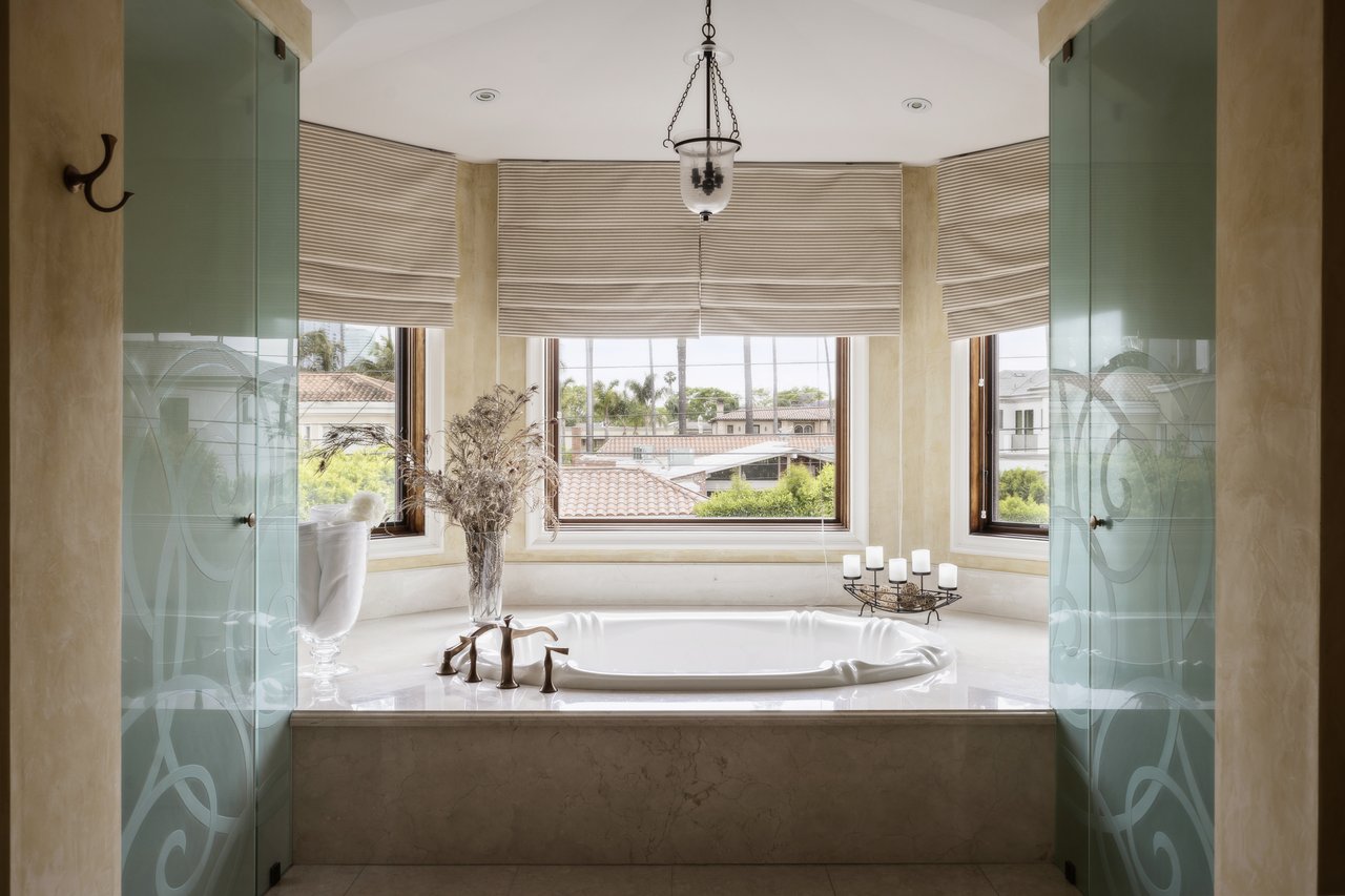 617 N Camden Dr, Beverly Hills