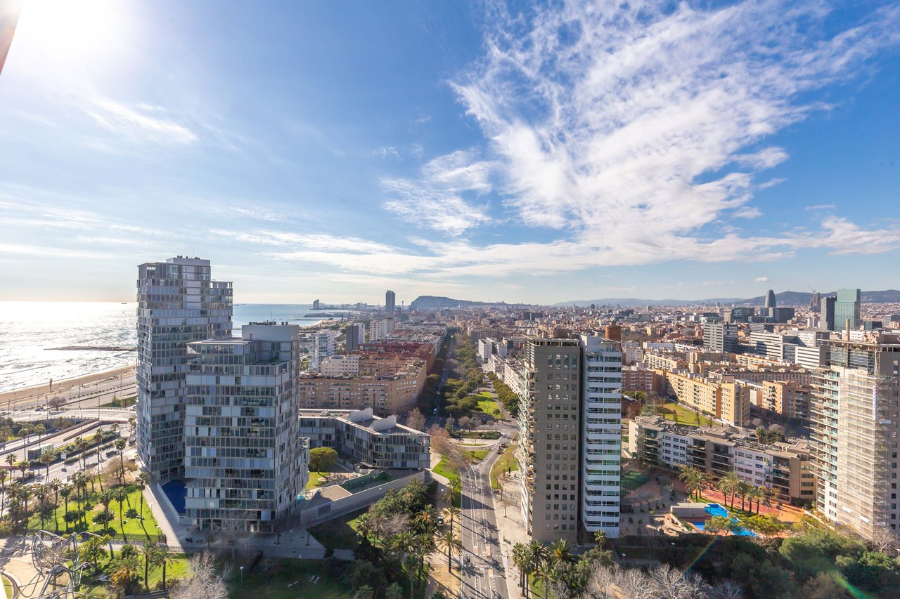 Luxury penthouse in Diagonal Mar, with views and pool 
