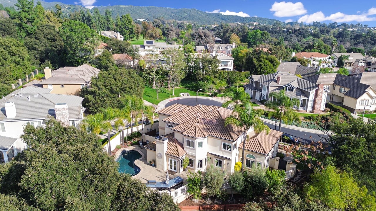 7179 Las Brisas