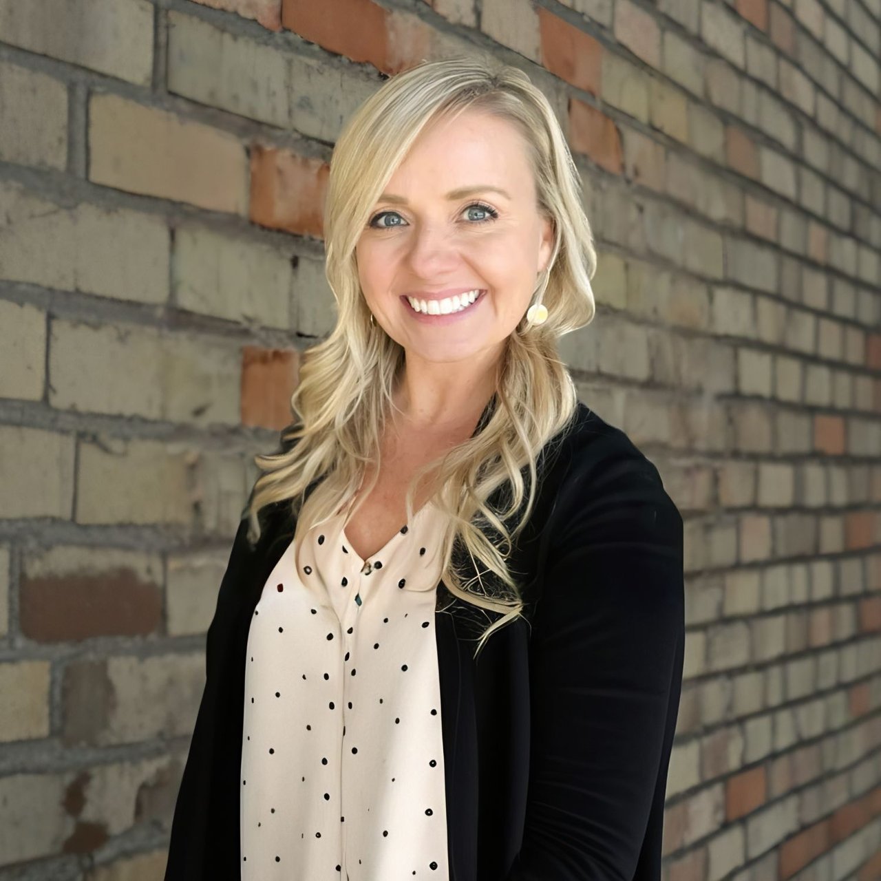 Ashley Friske Petoskey, MI Real Estate Agent Headshot