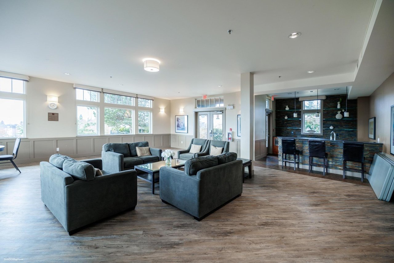 54-10489 Delsom Cres