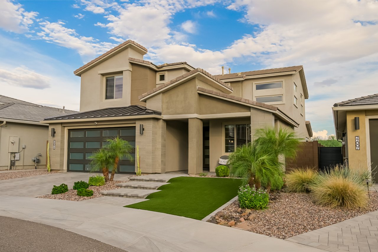 22011 North 34th Way