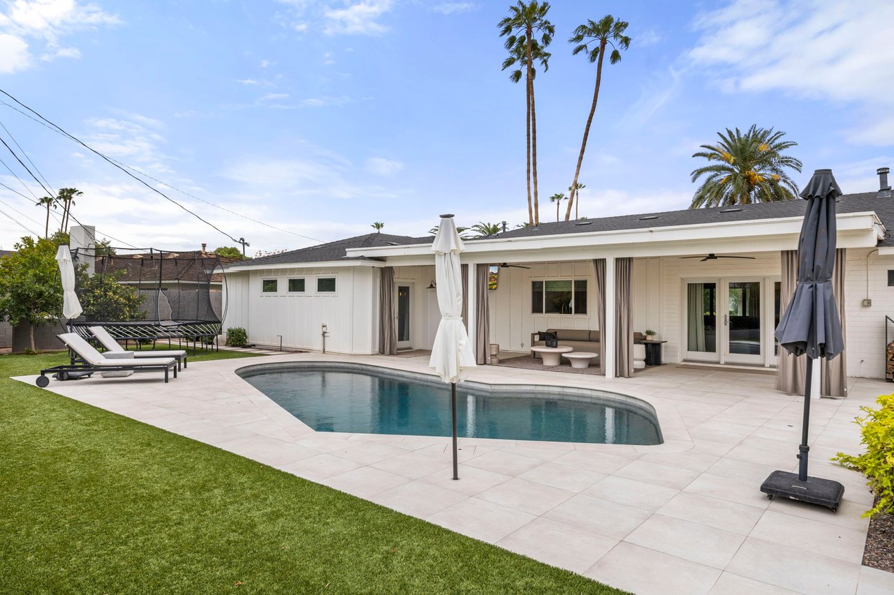 6152 E CALLE CAMELIA