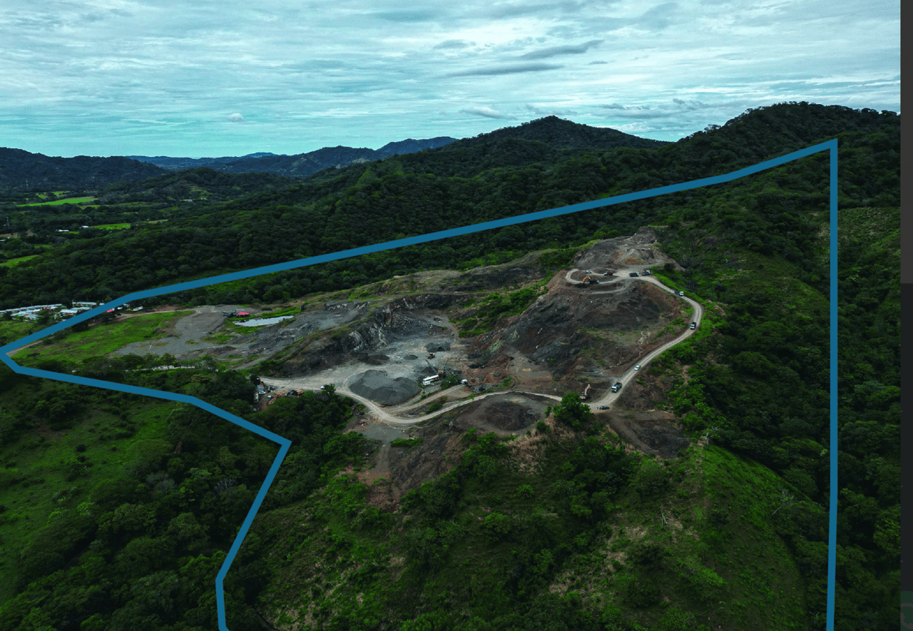 Palo De Arco Tajo - Land Fro Material Extraction - Income Opportunity