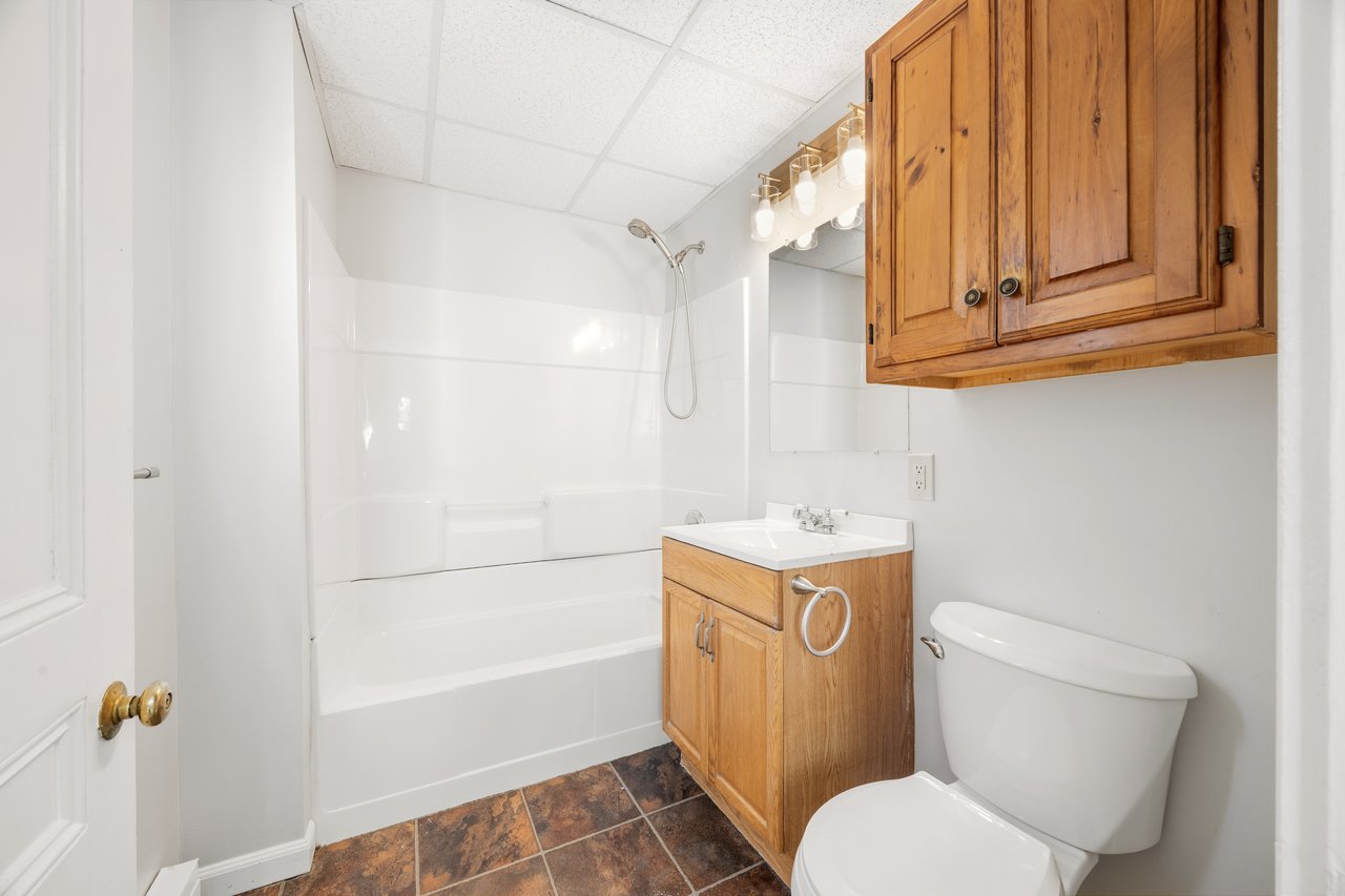 22 Ash Street, Waterville