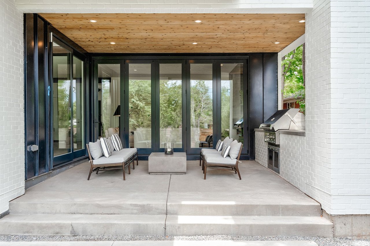  2565 S JACKSON STREET 