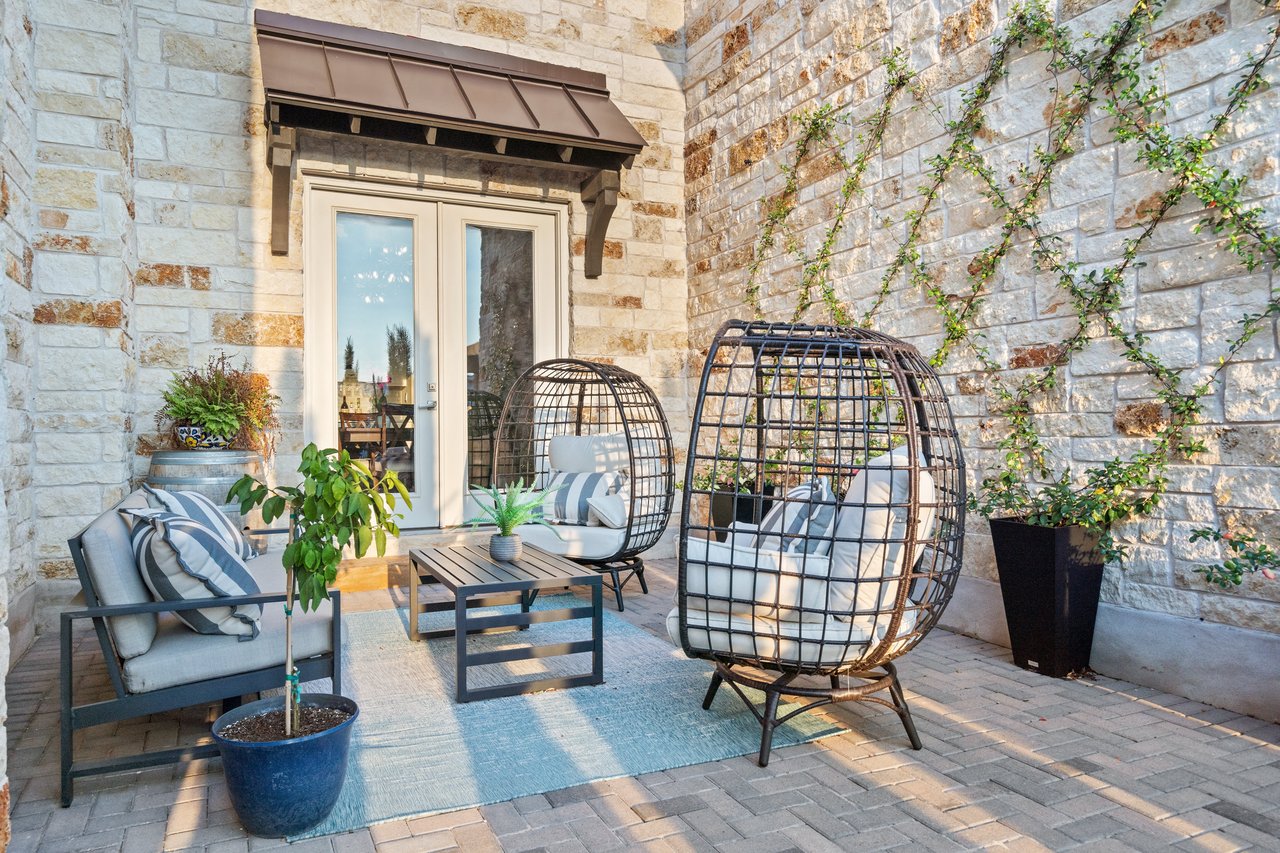 107 Bisset Court