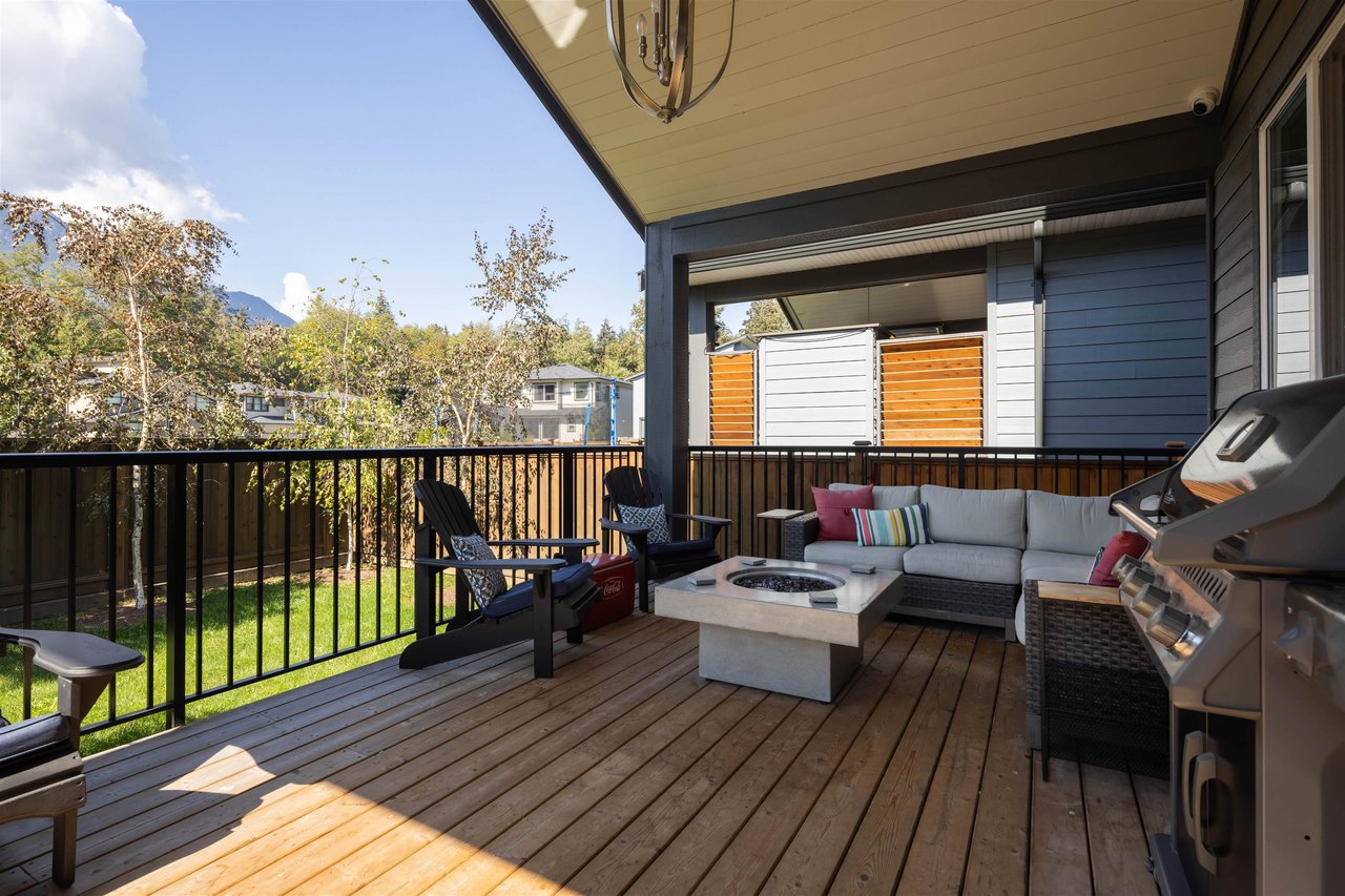 39303 Mockingbird Cres