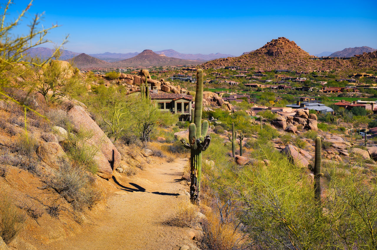Pinnacle Peak Corridor