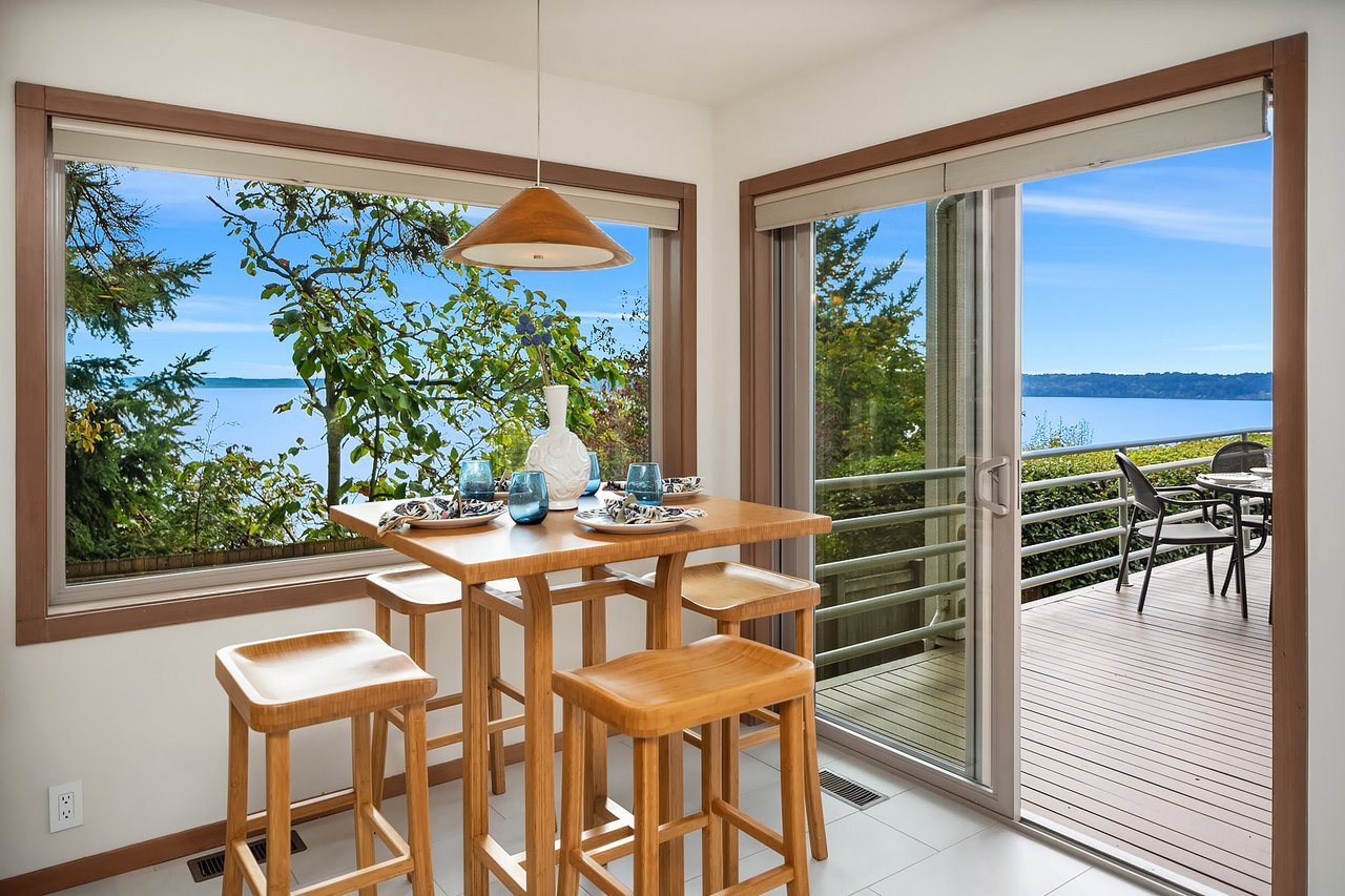 10245 Marine View Drive SW