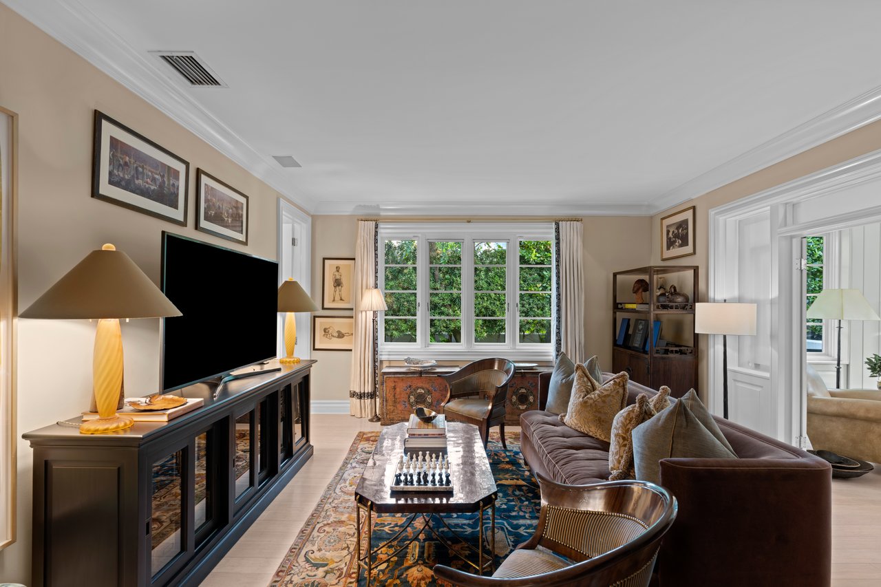 Entertainer’s Paradise in Prestigious Estate Section Enclave