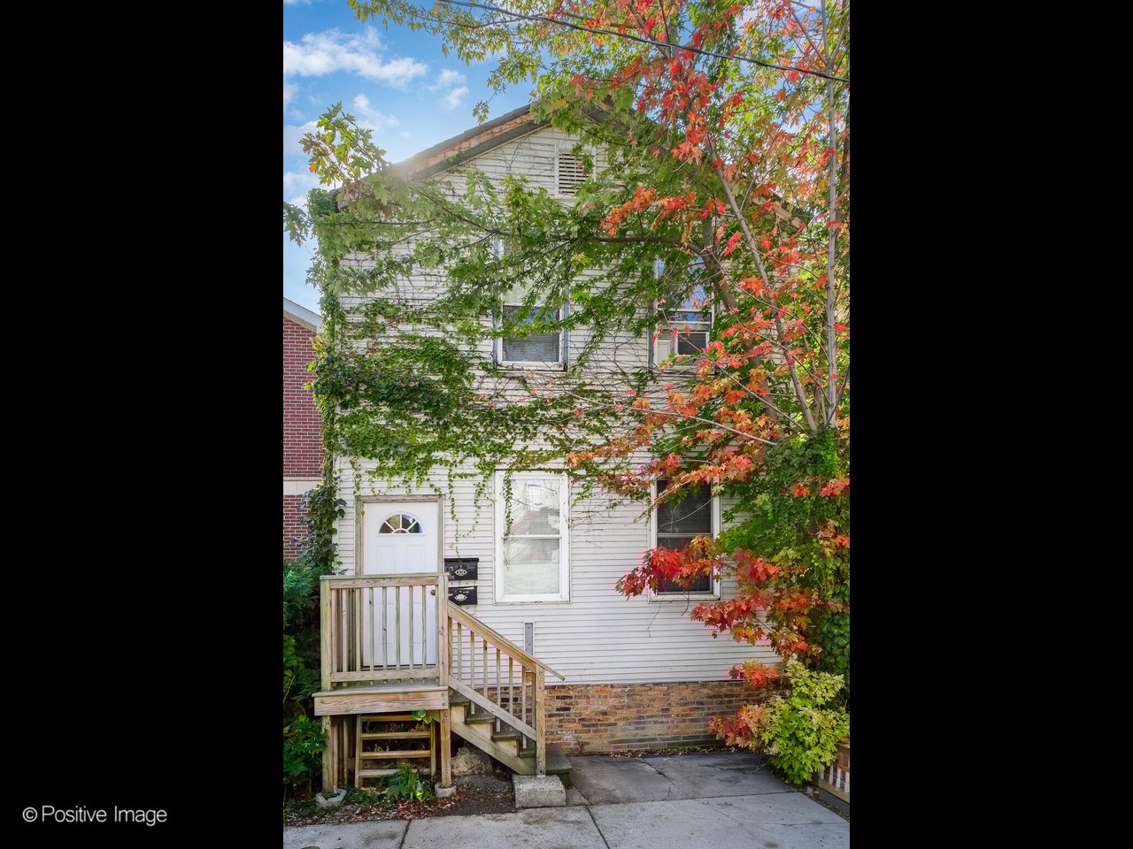 1525 W Pearson