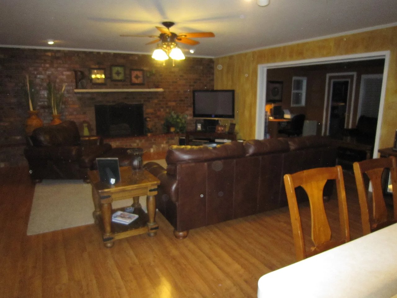 1511 Rita Ln