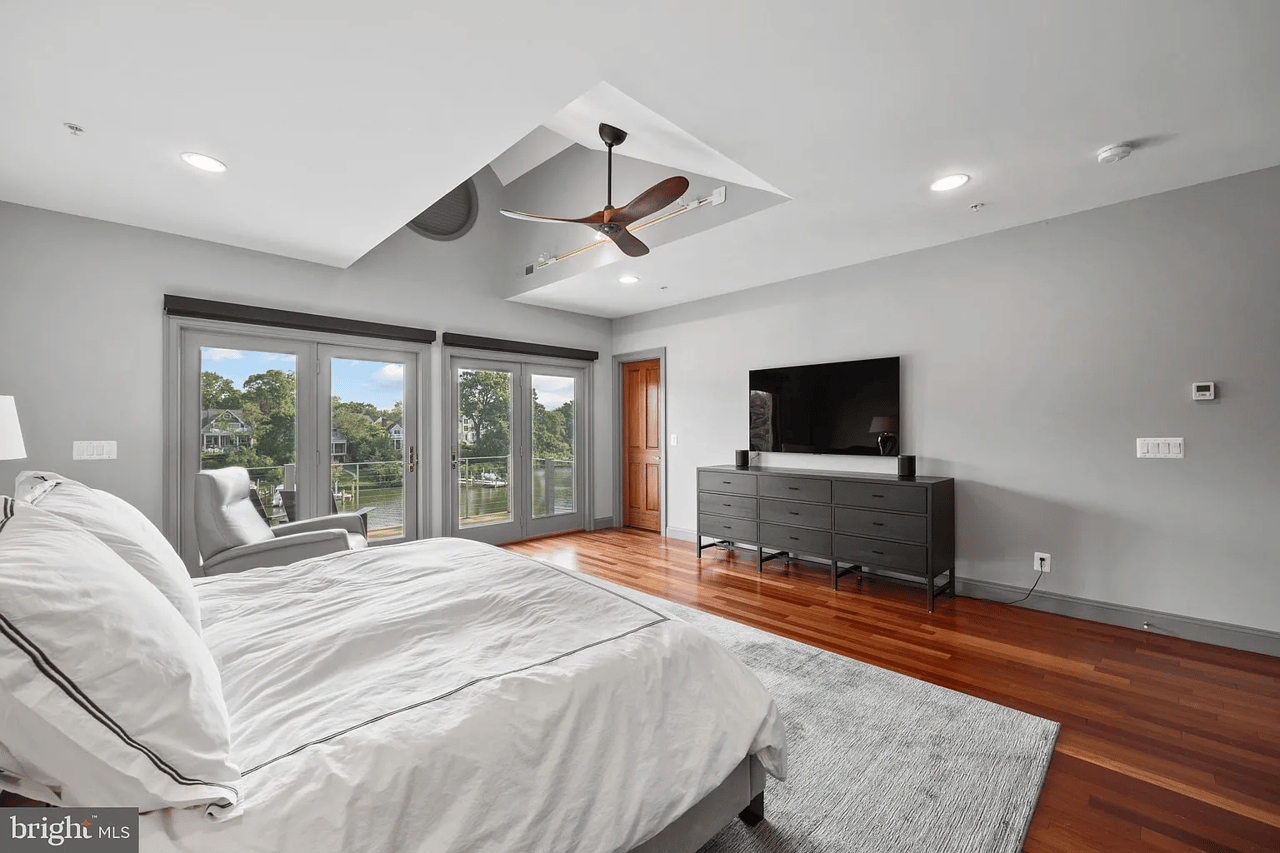 145 Spa Dr