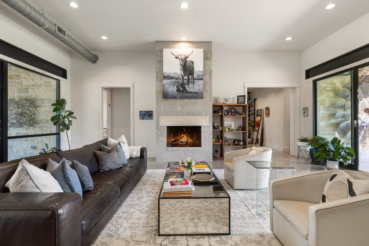 4813 Twin Acres Road