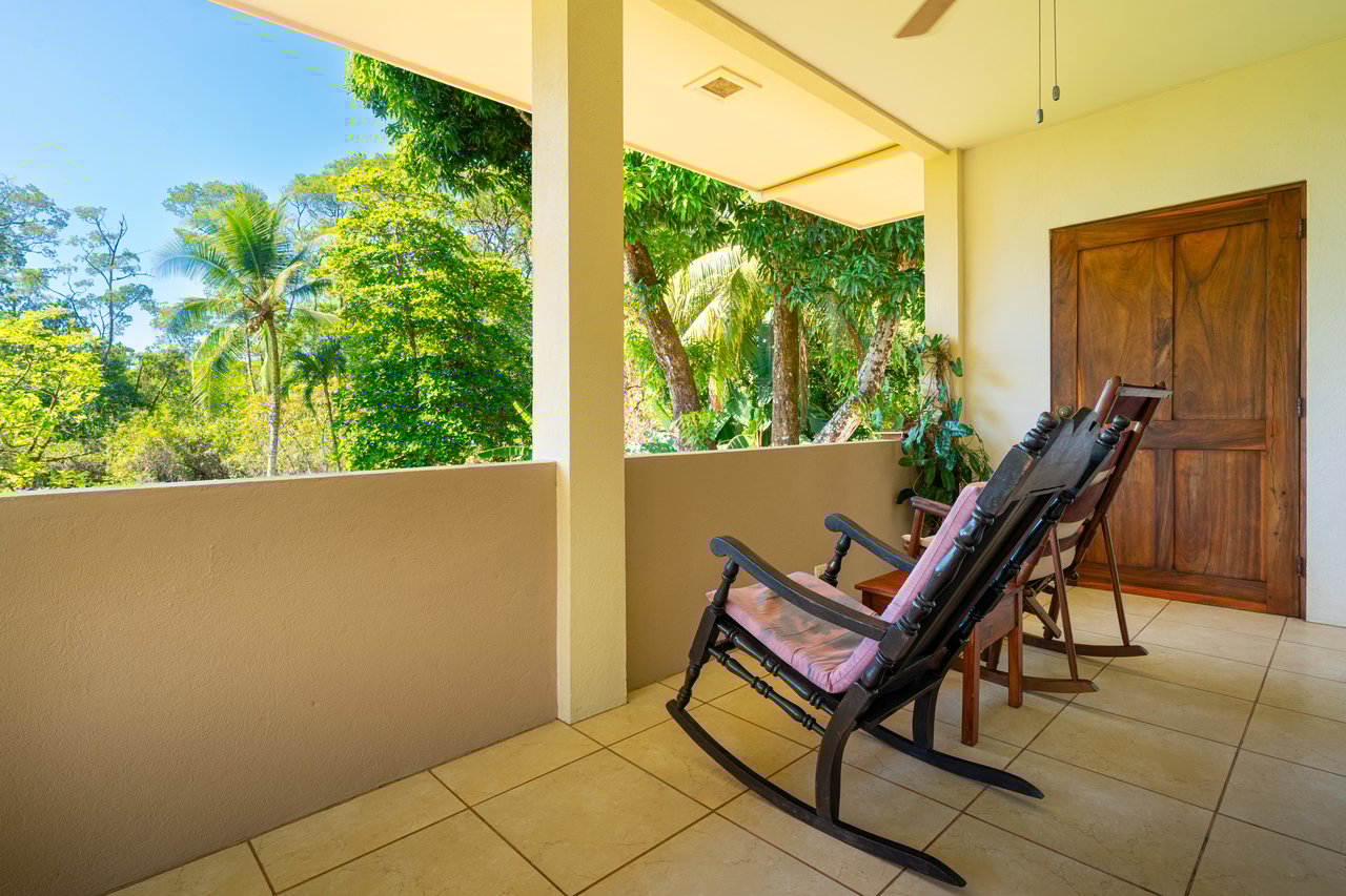 Casa Brisa de La Playa, 2 Bedroom Home Just Steps From the Beach!