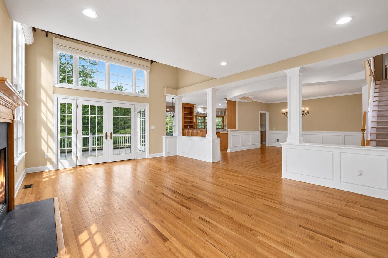 6 Melrose Ln