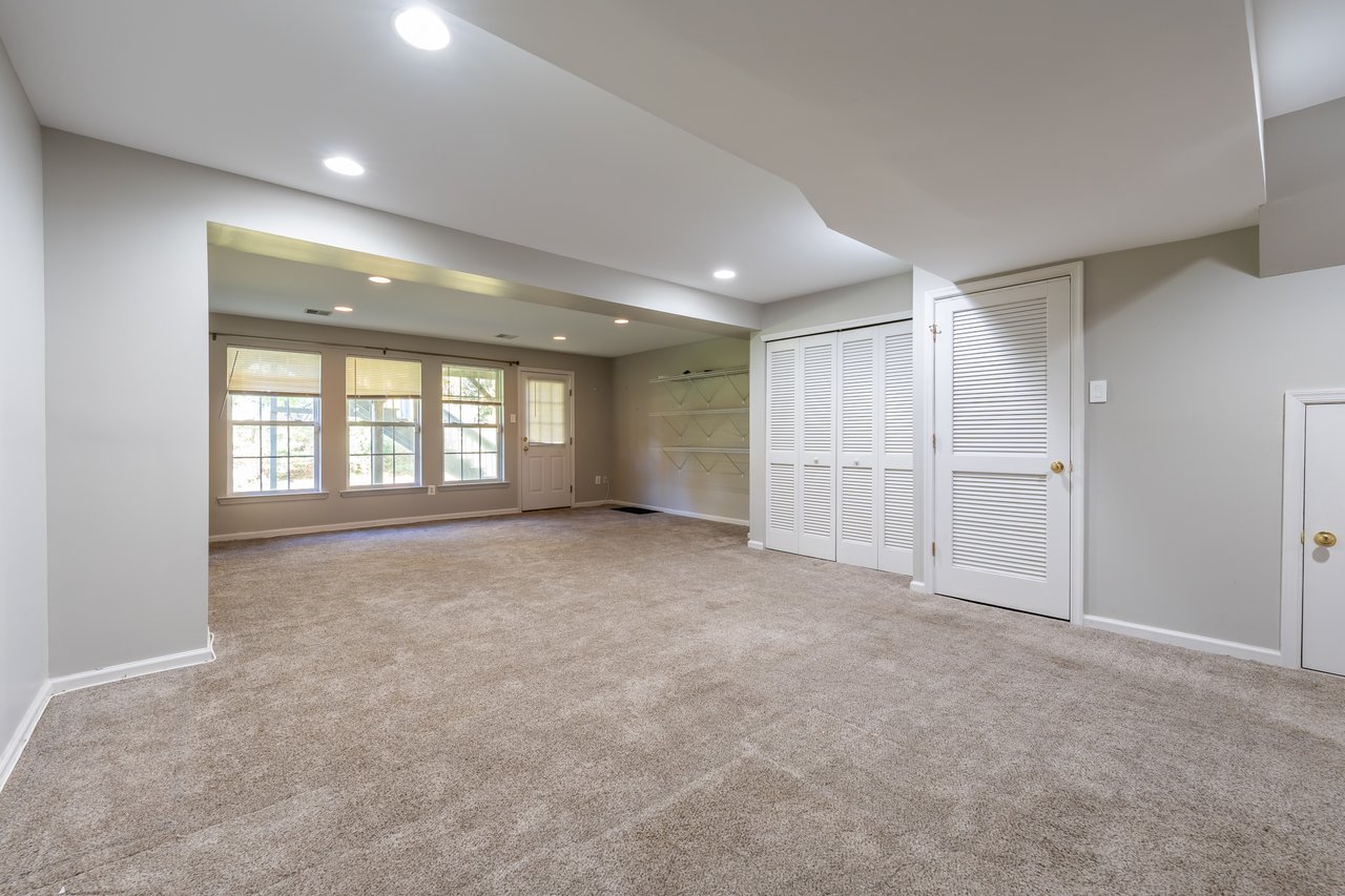 4546 Jasmine Drive