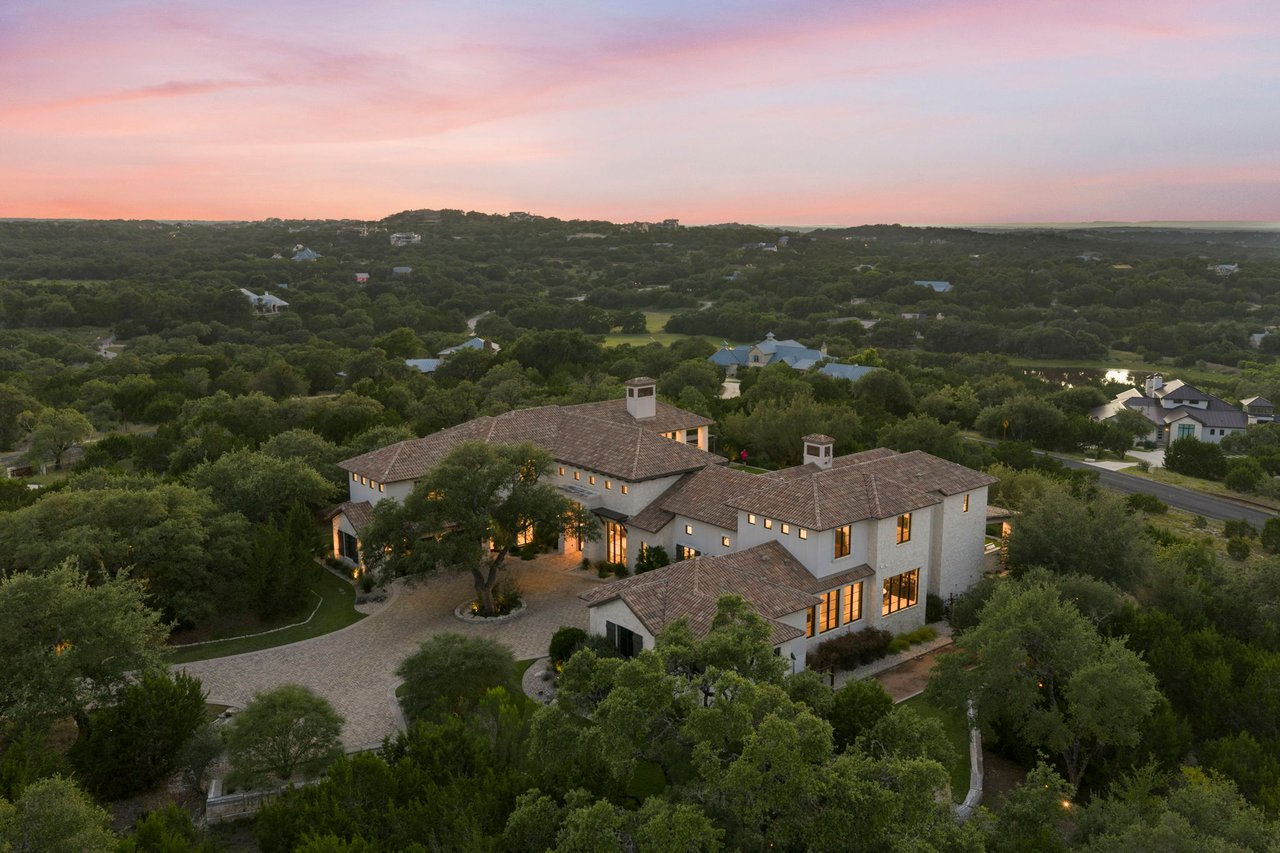 The Estate on Indian Bluff