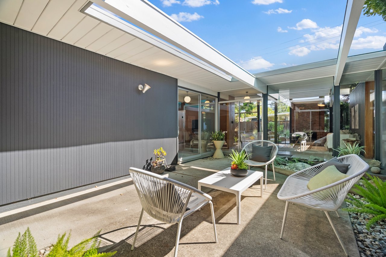 2326 Fairglen Drive