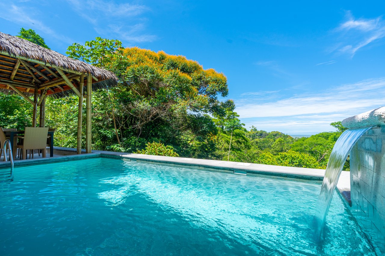 Casa Chiquita - Ocean View Retreat in the Heart of Ojochal – 3 Bed, 3 Bath with Pool, Fruit Trees & Prime Location