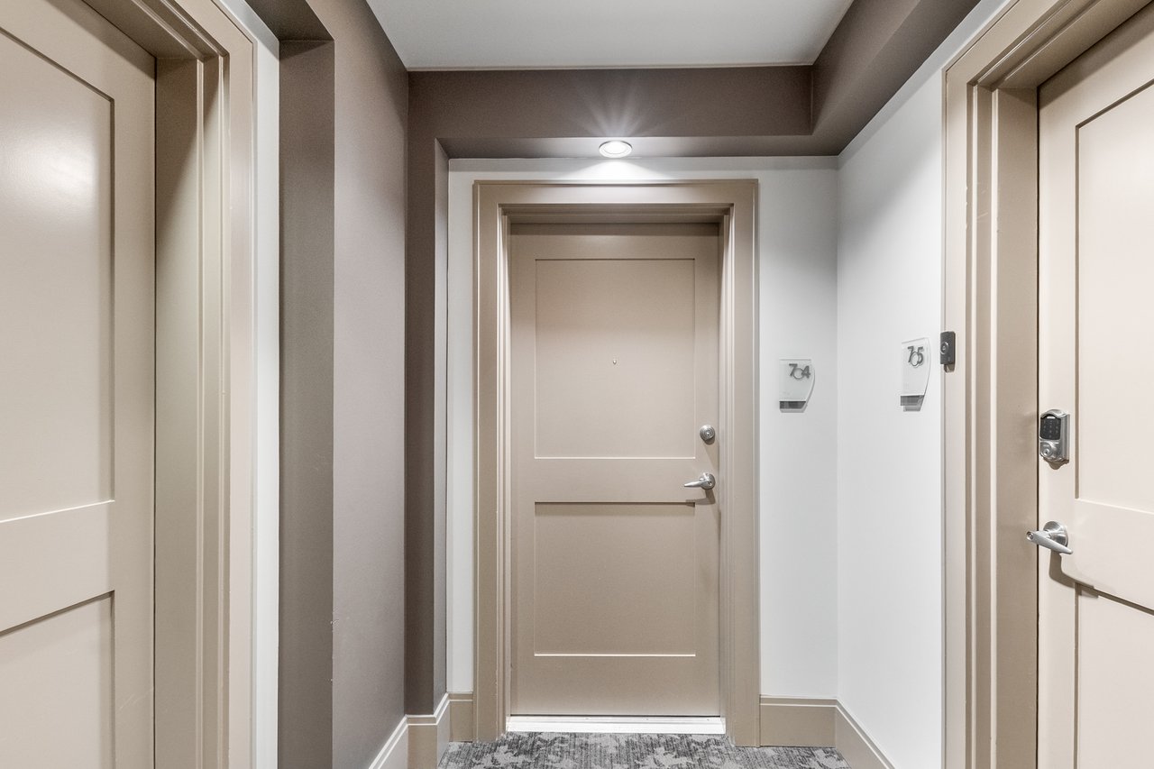 905 Juniper Street NE Unit 704