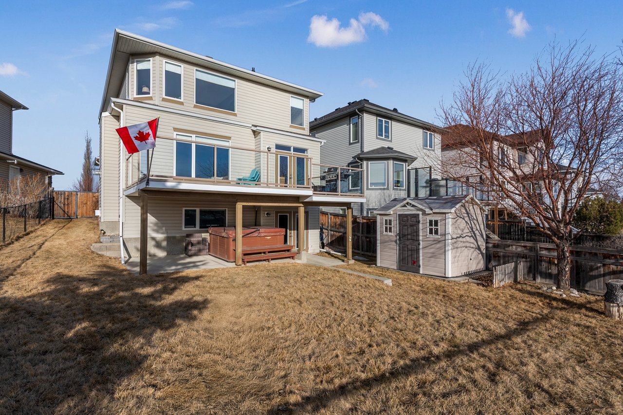 98 Tuscany Ravine Close NW