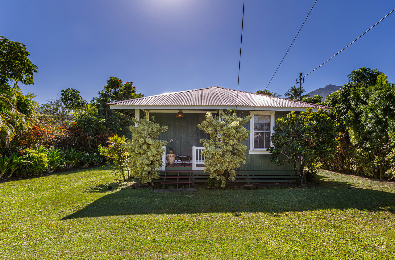Vintage Surf Cottages