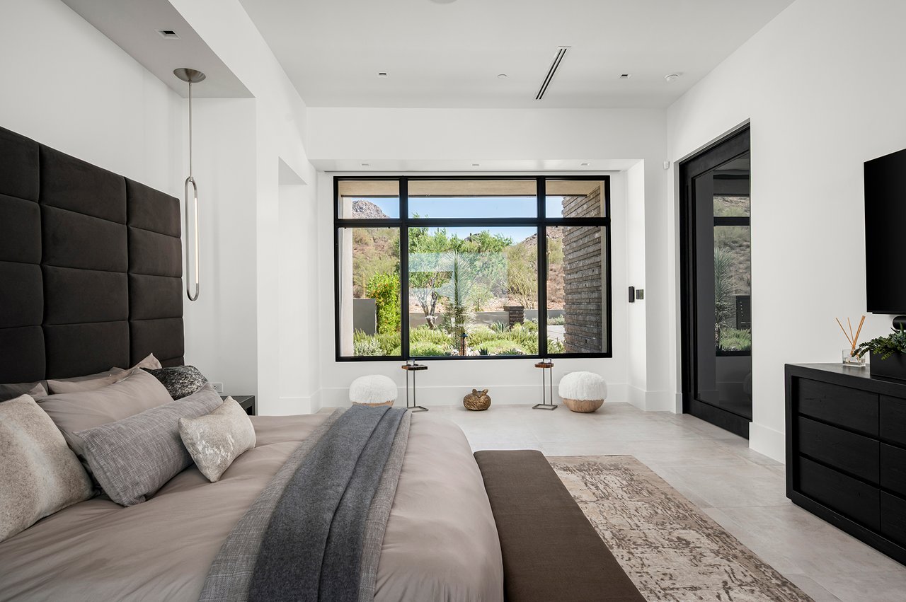 10784 E PINNACLE PEAK Road