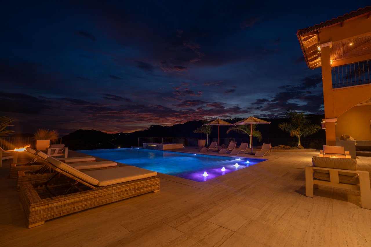 Casa Loro - Luxury Estate