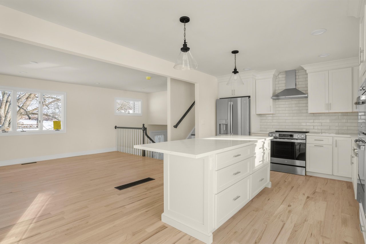 16 SCHAAF ROAD