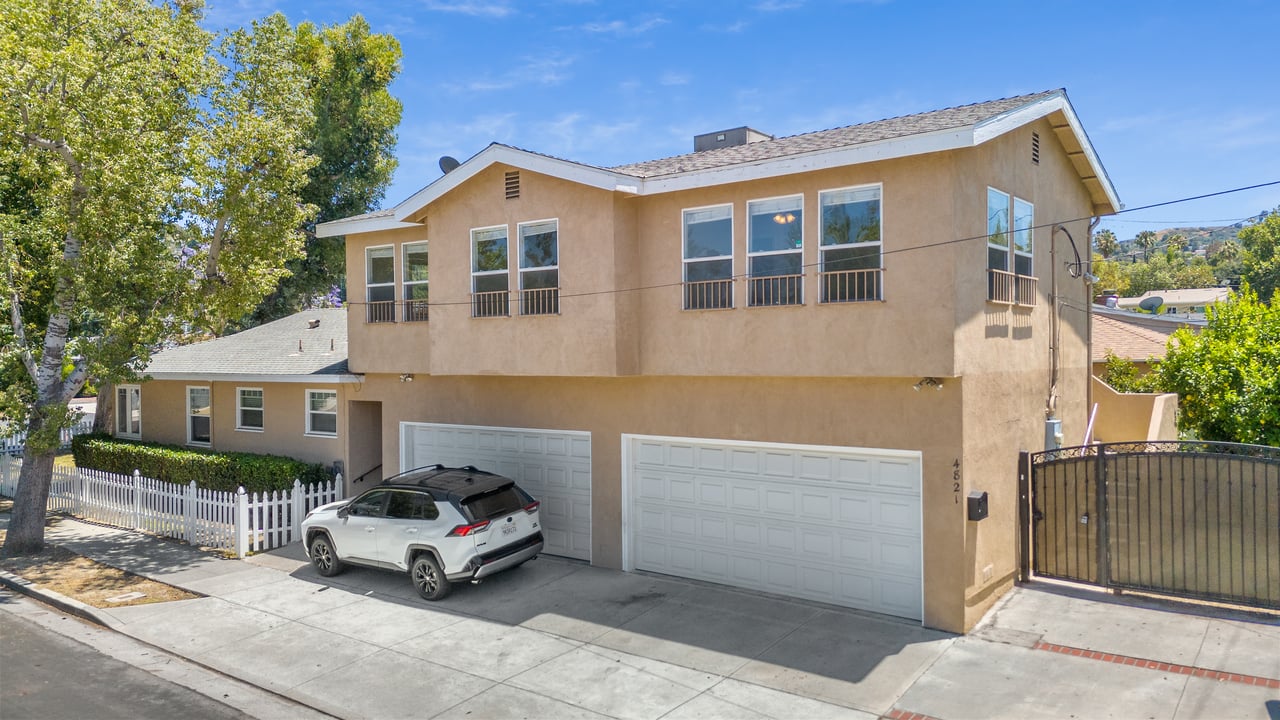 4821 Topanga Canyon Blvd