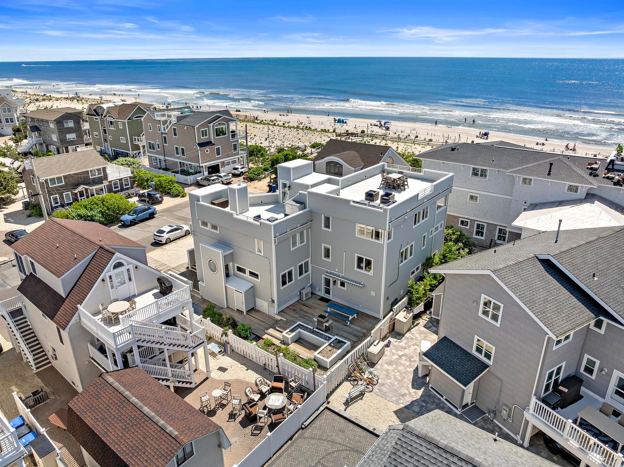 10 11th Street