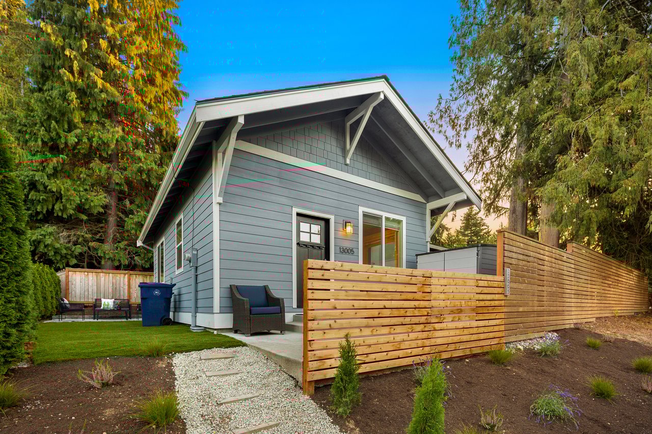 13005 NE 73rd Street Unit: 2