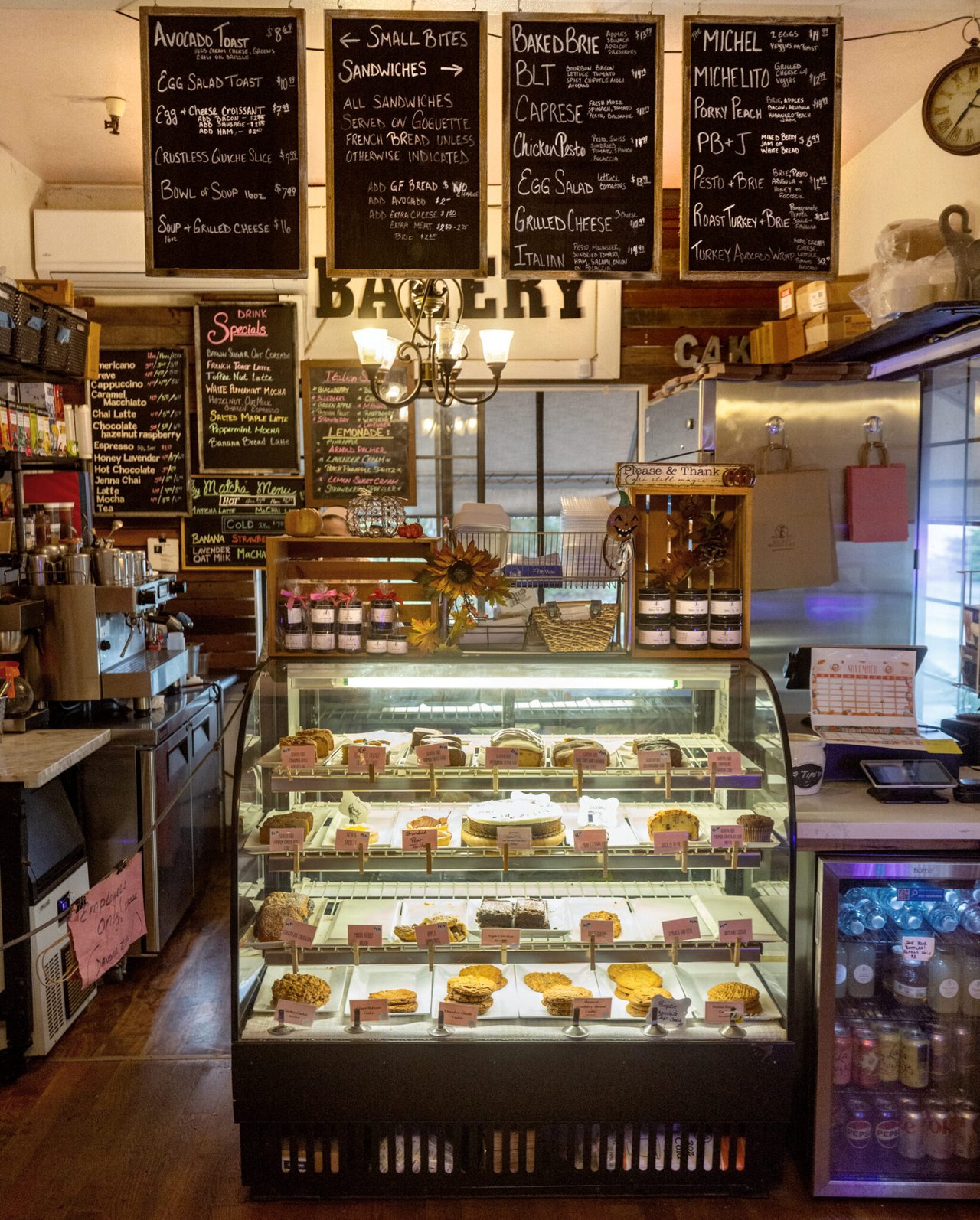 Find Unique Gifts at These Sonoma County Boutiques for a Very Vintage Holiday