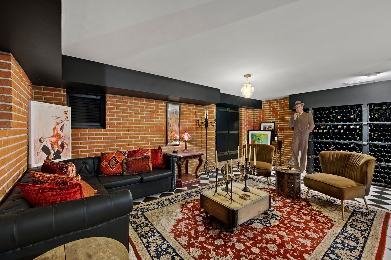 820 N. Verano Drive