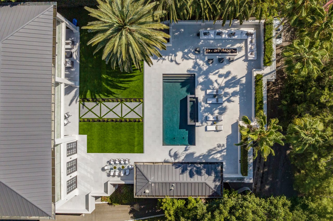 917 N Crescent Dr, Beverly Hills