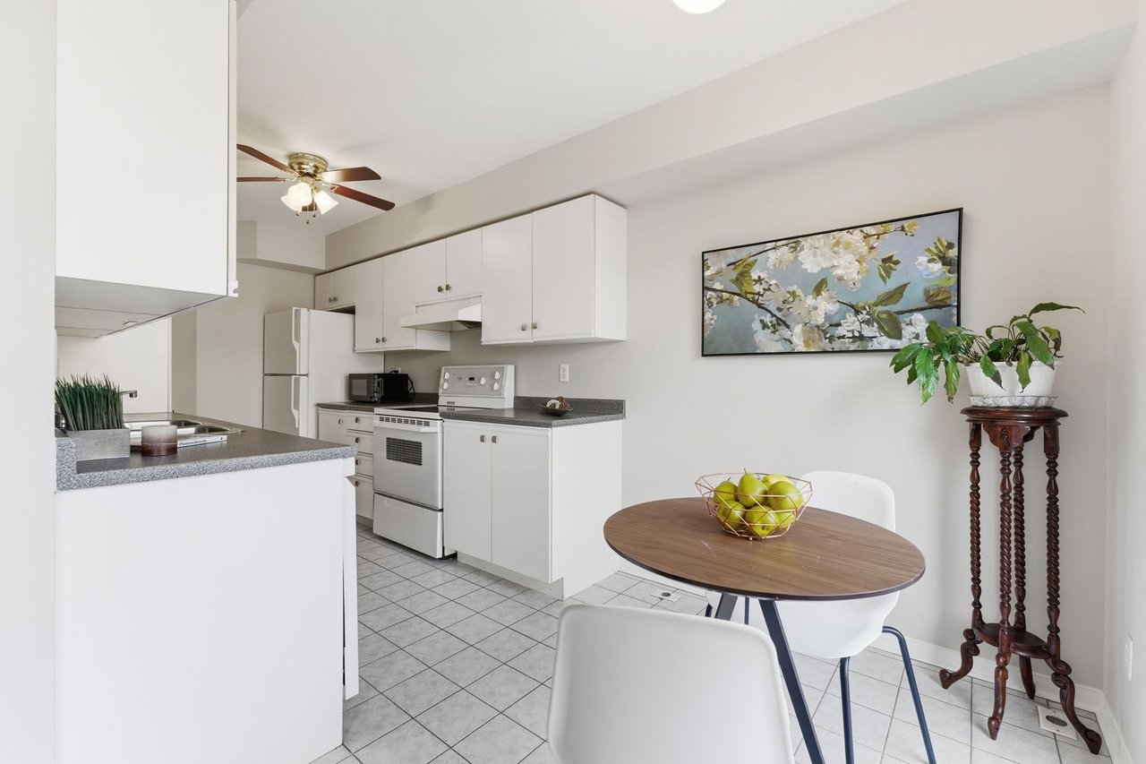 819 Village Green Blvd 27