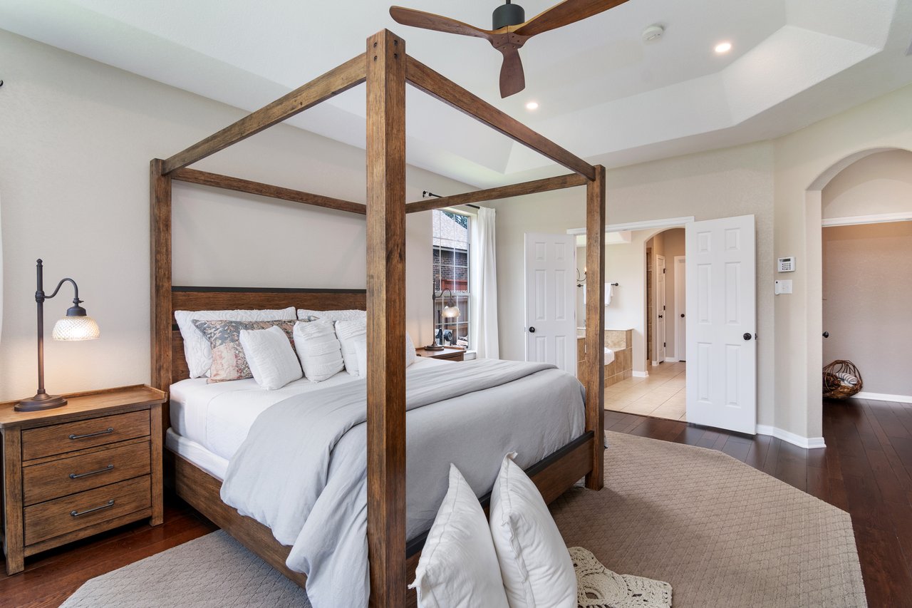 1214 Ashbury Bay