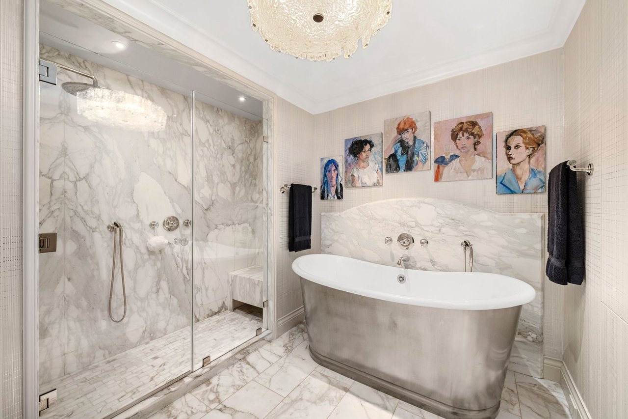 210 Central Park South, 11CD