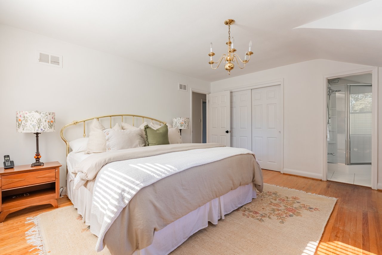 Half Acre in Lorne Park
