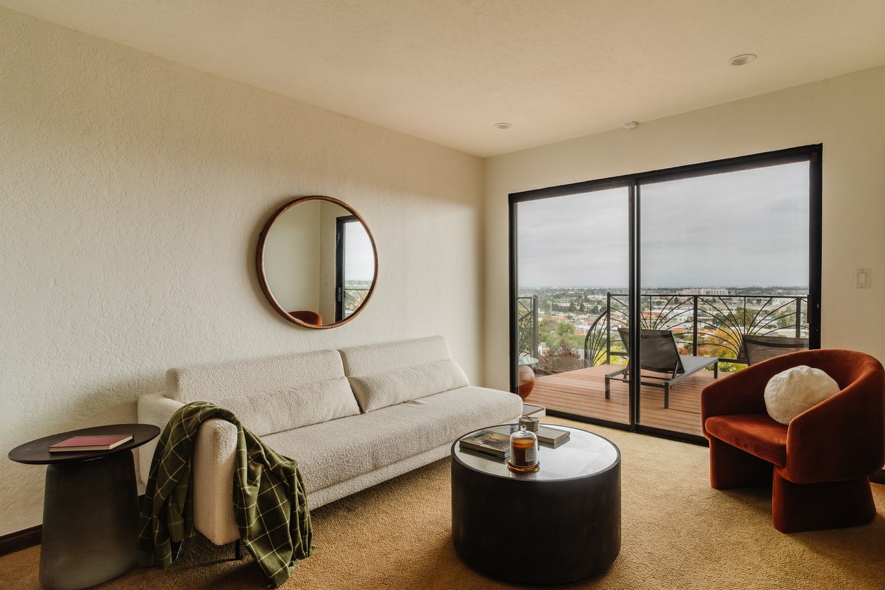 3837 Paseo De Las Tortugas, Hollywood Riviera