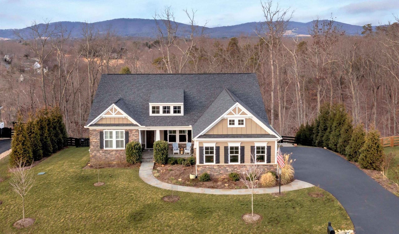2230 Waterside Wy